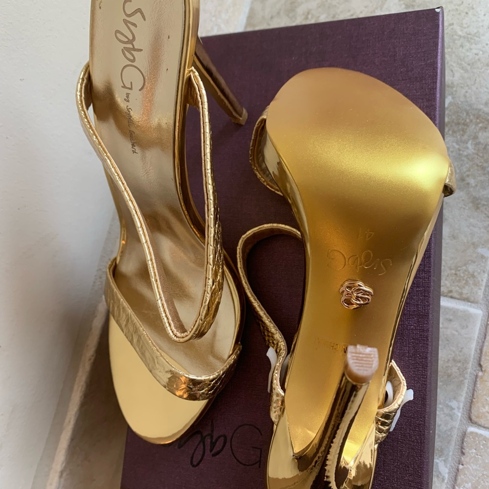sybilleguichard - on-the-pedestal-collection